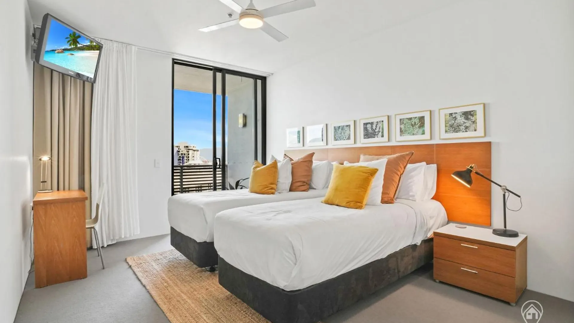 1101 Harbour Lights With Ocean Views Villa Cairns Australië